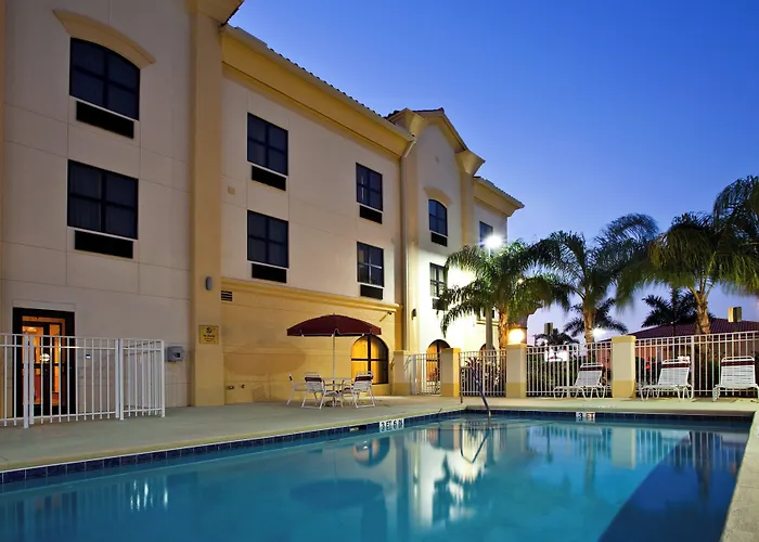 Holiday Inn Express Stuart By Ihg