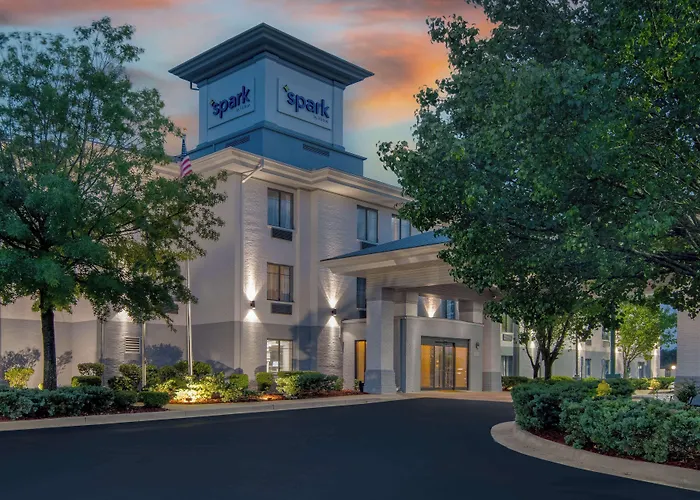 Sleep Inn & Suites East Chase