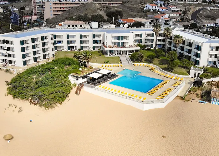 Vila Baleira Suites
