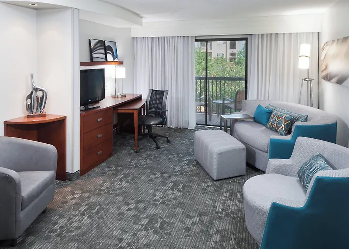 Courtyard By Marriott Hattiesburg