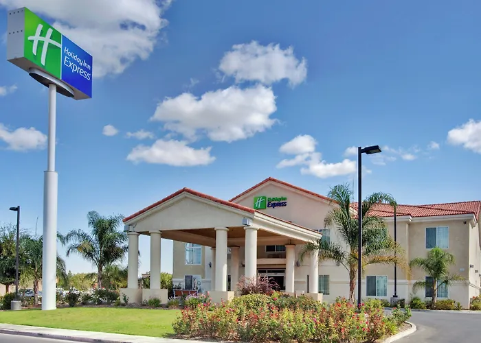 Holiday Inn Express Delano Highway 99 By Ihg