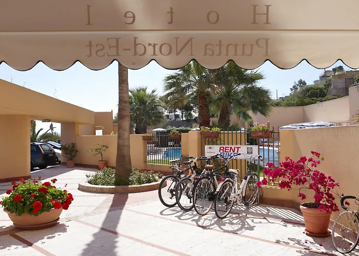 Hotel Punta Nord Est