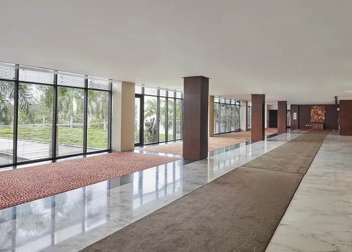 Hyatt Regency Dar Es Salaam, The Kilimanjaro