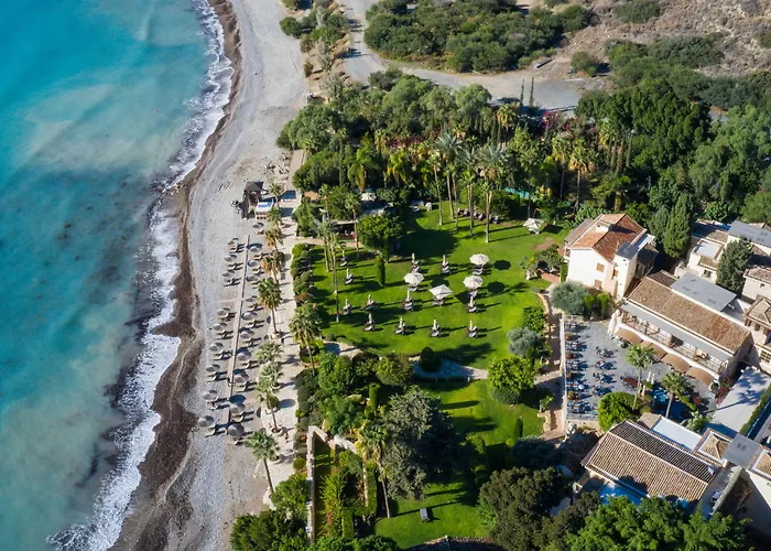 Columbia Beach Resort