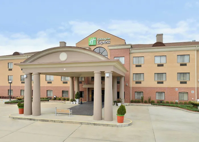 Holiday Inn Express Clanton
