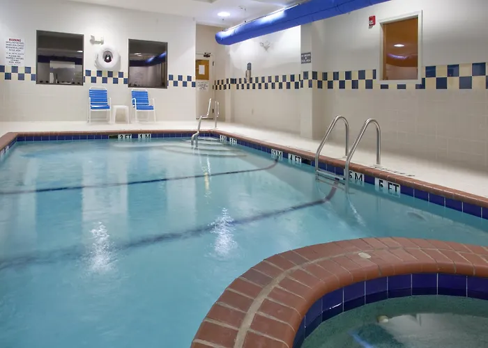 Holiday Inn Express Clanton