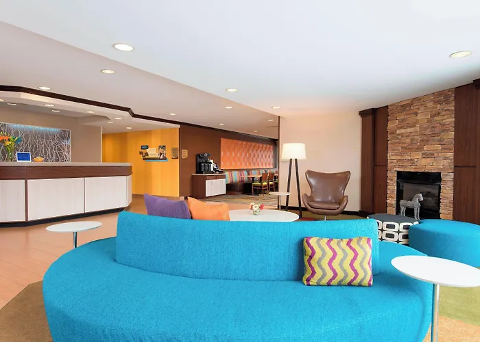Fairfield Inn And Suites By Marriott Chicago St. Charles