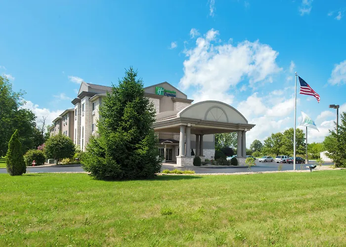 Holiday Inn Express & Suites Bucyrus By Ihg