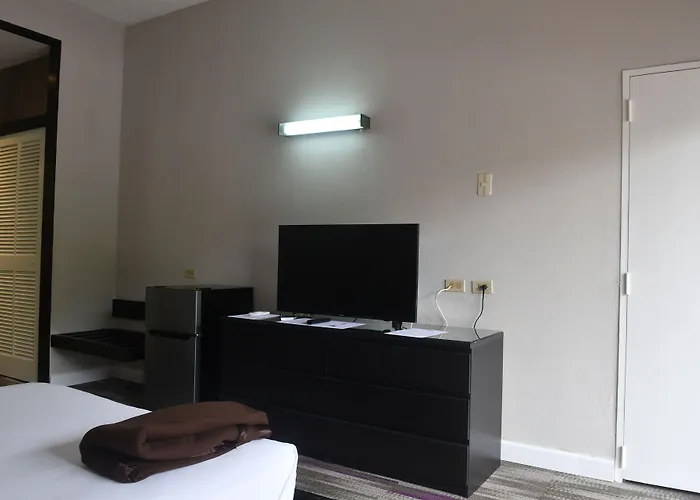 Cascadia Hotel