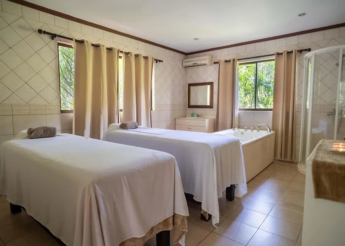 Occidental Papagayo (Adults Only)