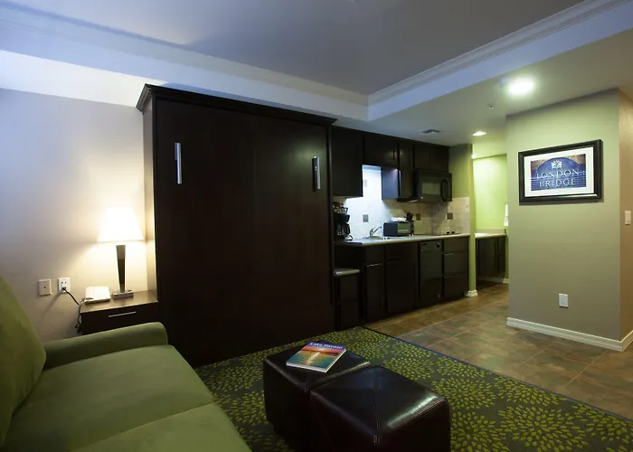 London Bridge Resort