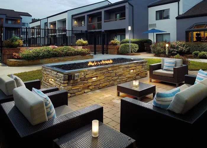 Courtyard By Marriott Raleigh Midtown Hotel