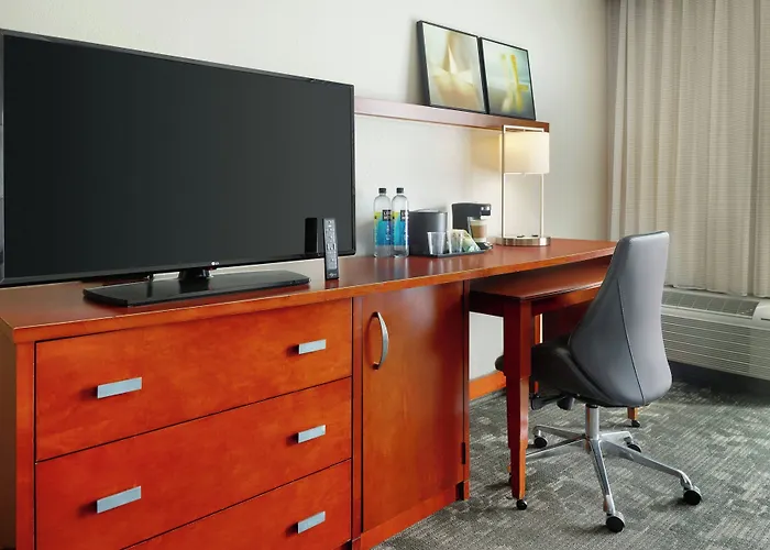 Courtyard By Marriott Birmingham Homewood