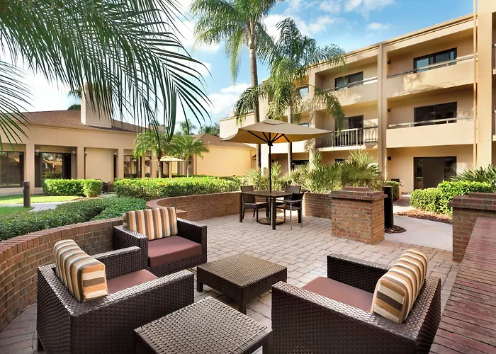 Courtyard By Marriott Fort Myers Cape Coral