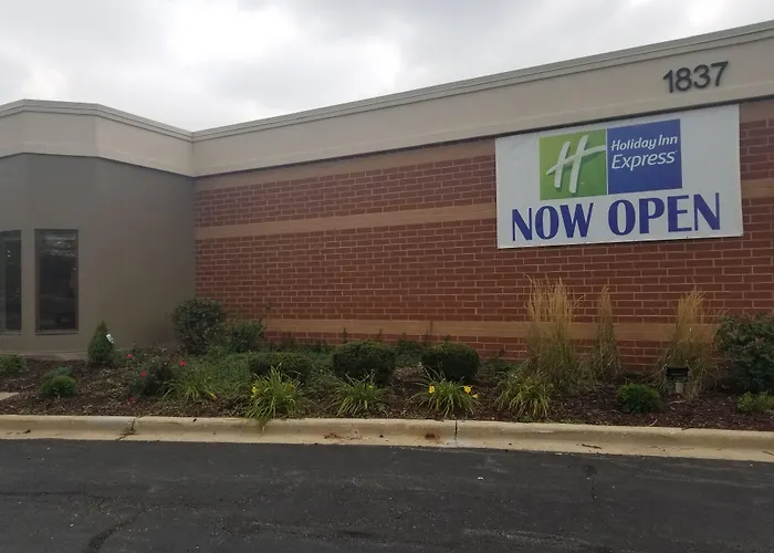 Holiday Inn Express Naperville By Ihg