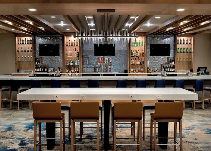 Delta Hotels By Marriott Utica