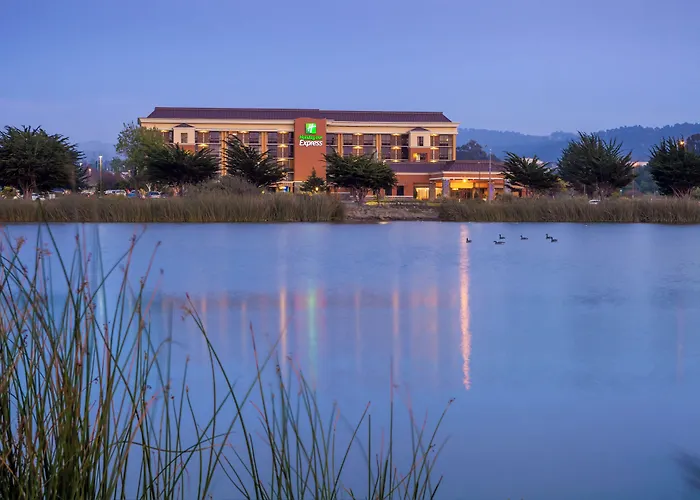 Holiday Inn Express At Monterey Bay By Ihg