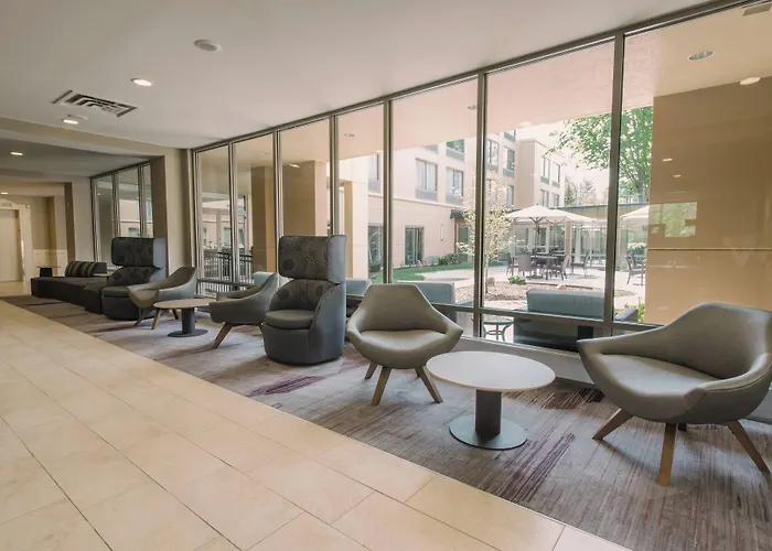 Courtyard By Marriott Nashua Hotel