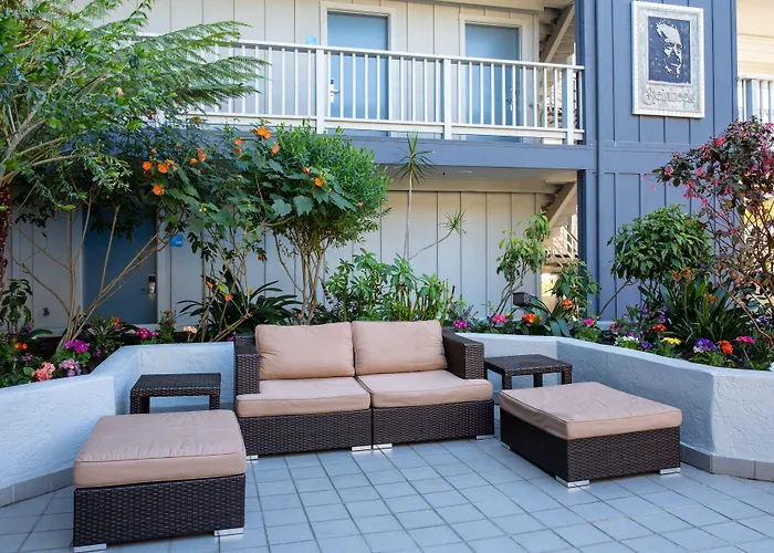 Holiday Inn Express Monterey - Cannery Row By Ihg