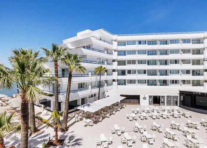 VIVA Eden Lago Puerto de Alcúdia