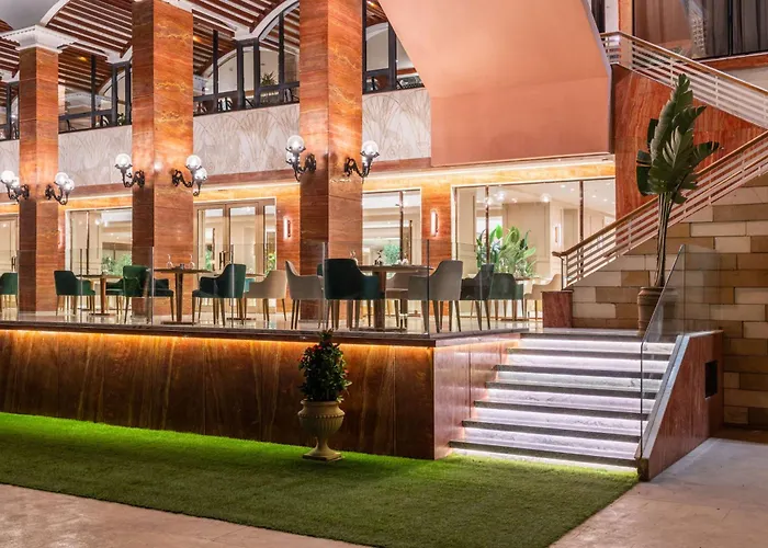 Sonesta St. George Hotel - Convention Center