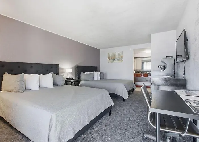 R Nite Star Hotel At Arlington Entertainment District