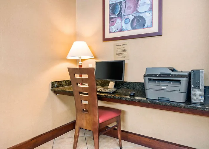 Quality Inn & Suites Tarpon Springs South