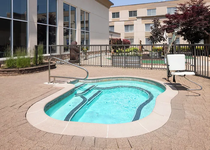 Holiday Inn Resort Lake George - Adirondack Area By Ihg