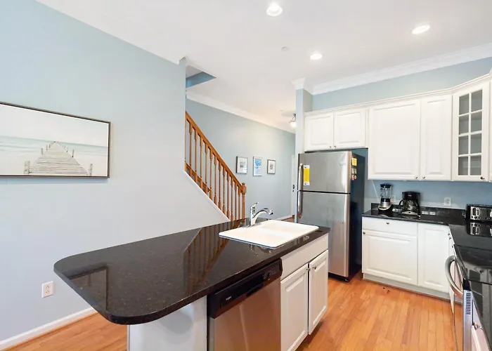 81 Waters Edge - Townhome - Pool