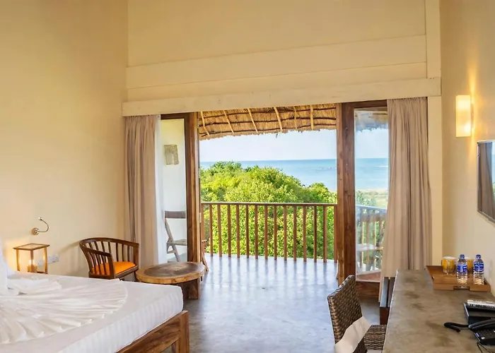 Giman Free Beach Resort Pasikuda