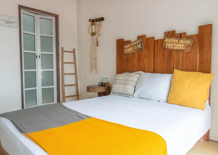 The Yak Lake House Hostal Bacalar Front Lagoon - Adults Only