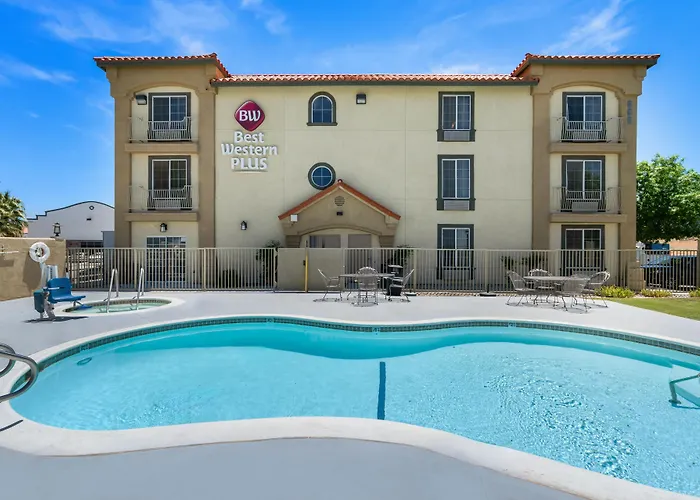 Best Western Plus John Jay Inn & Suites
