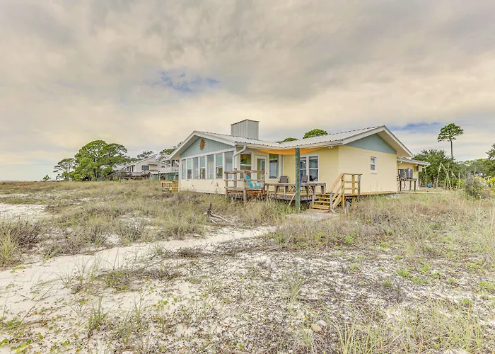 Beachfront Alligator Point Retreat: Steps To Sand!