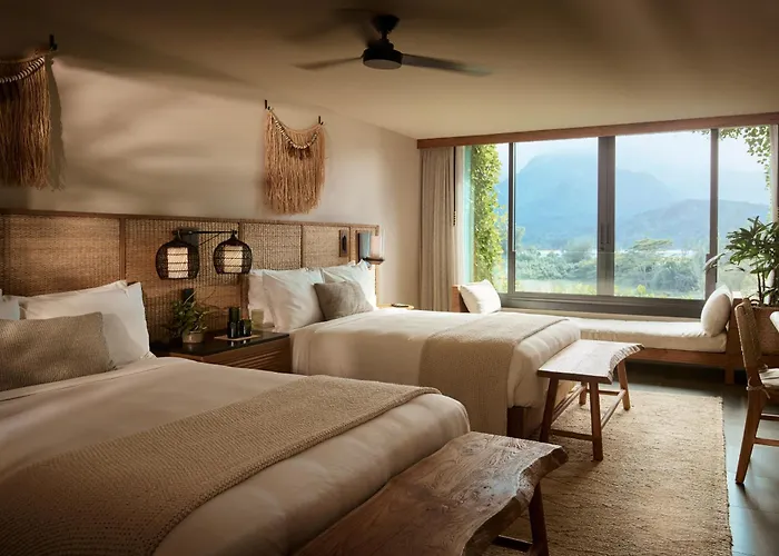 1 Hotel Hanalei Bay