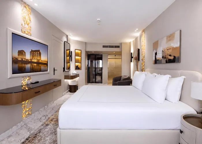 Sonesta St. George Hotel - Convention Center