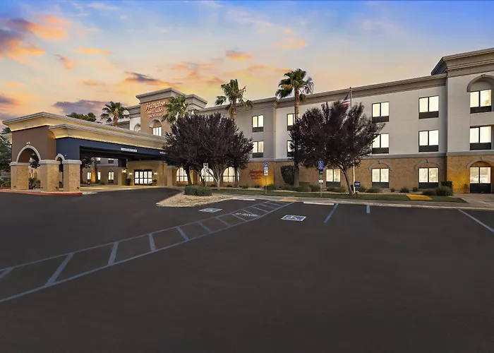 Hampton Inn & Suites Lancaster