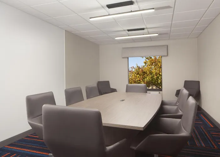 Hampton Inn & Suites Cleveland-Mentor