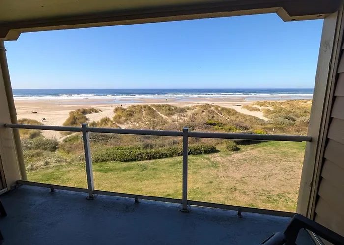 Driftwood Shores Resort