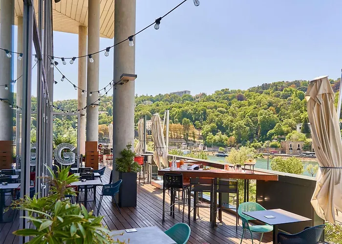 Novotel Lyon Centre-Confluence Bord De Saone