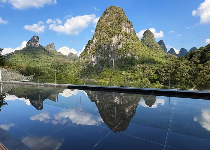 Yangshuo Li River Resort