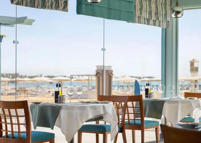 Movenpick Waterpark Resort & Spa Soma Bay
