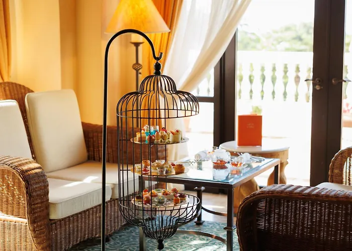 Hotel Nikko Alivila