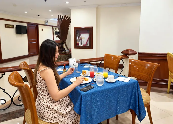 Grand Regal Hotel Davao