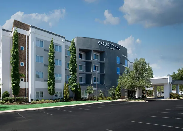Courtyard By Marriott Hot Springs