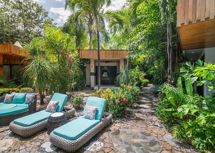 Ocho Artisan Bungalows (Adults Only)