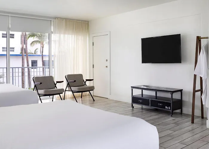 Plunge Beach Resort