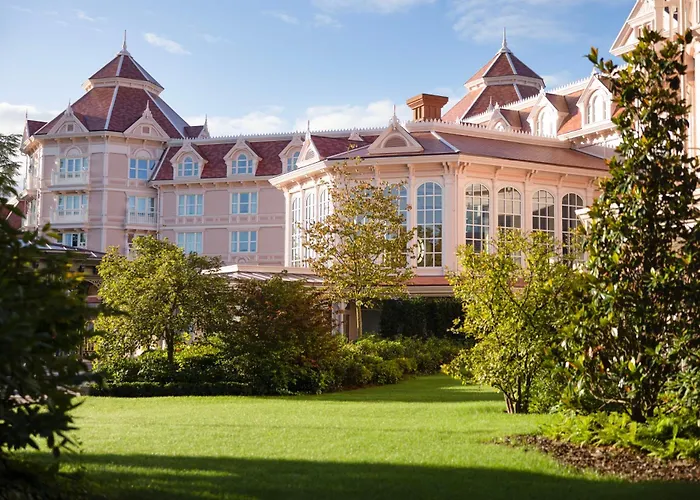 Disneyland Hotel