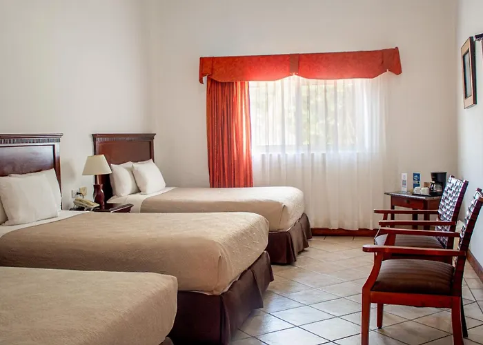 Hotel Cayman Suites