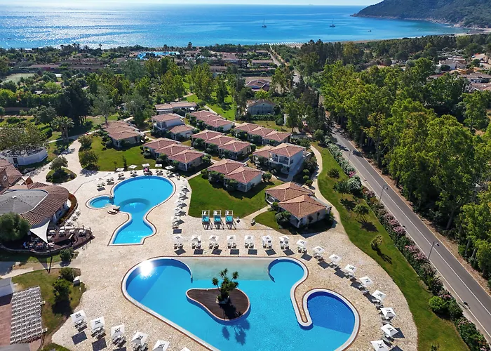 Limone Beach Resort
