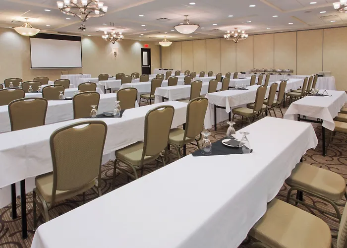 Holiday Inn Hotel & Suites Red Deer By Ihg